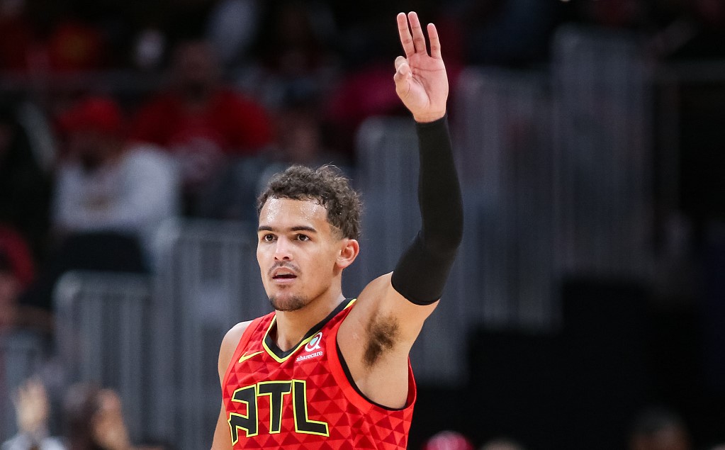 TA：皇马寻求引进后卫和中场；他们愿听取对罗德里戈的报价（TA：皇马寻觅后卫与中场补强，愿听取罗德里戈报价）