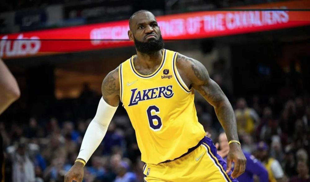 西蒙斯：我正在享受自己的梦想，很高兴能够来到热刺（西蒙斯：梦想成真，加盟热刺让我无比开心）