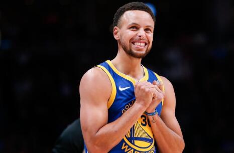 英超战报：亚当斯中圈吊门，勒菲传射，桑德兰3-2伯恩茅斯（英超赛况：亚当斯中圈吊射破门，勒菲一传一射，桑德兰3-2力克伯恩茅斯）