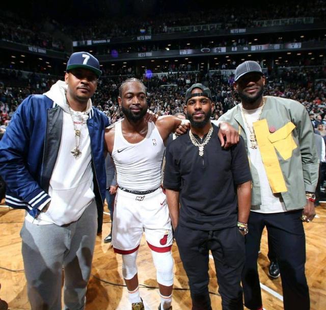 混团世界杯：国乒6-0日本队，夺冠在即！王曼昱决赛吊打张本美和（混合团体世界杯：国乒6比0横扫日本，冠军在望！王曼昱决赛完胜张本美和）